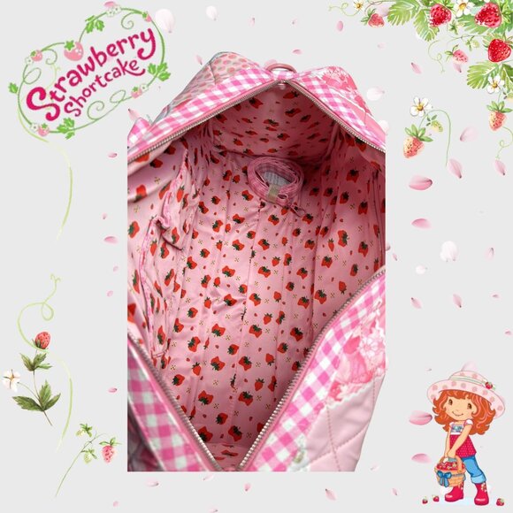 NWT Strawberry Shortcake Extra Serving Quilted Weekender Bag - Picture 6 of 6